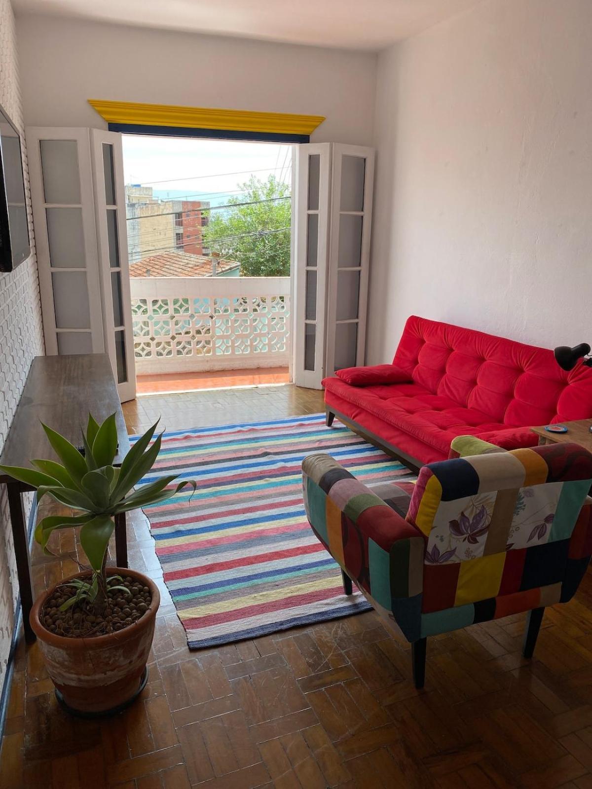 Casa Minas. 04. Varanda. 1º Andar. Aparecida (Sao Paulo)